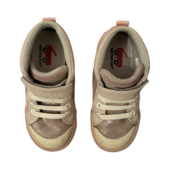 See Kai Run Girls Silver Sparkle and Pink Mid Top Velcro Sneakers Size 11 - Picture 3 of 8